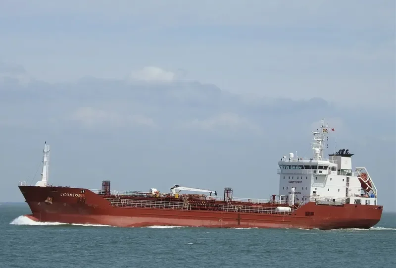 ATLANTIS ARACELI Tanker IMO 9367243 photo 6