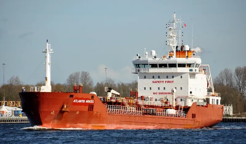 ATLANTIS ARACELI Tanker IMO 9367243 photo 9