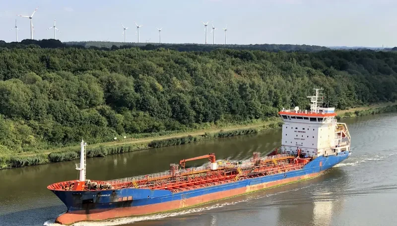 VS SALMA Tanker IMO 9367358 photo 9
