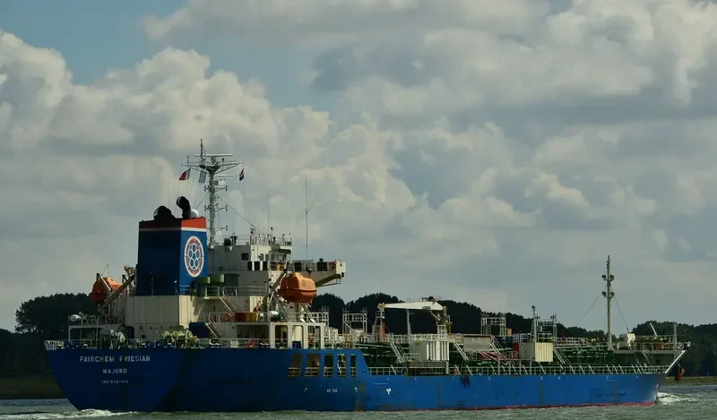 FAIRCHEM FRIESIAN Tanker IMO 9367413 photo 6
