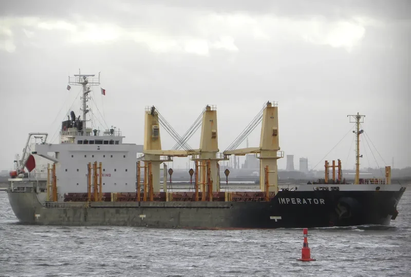 IMPERATOR Bulk Carrier IMO 9367906 photo 2