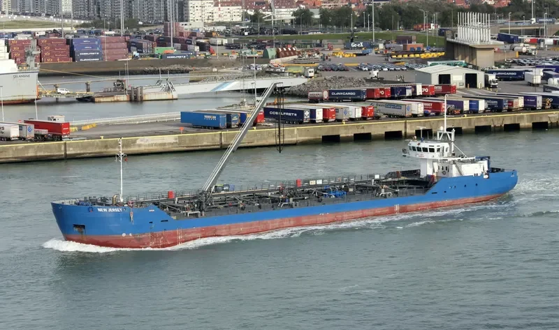 NEW JERSEY Tanker IMO 9367918 photo 6