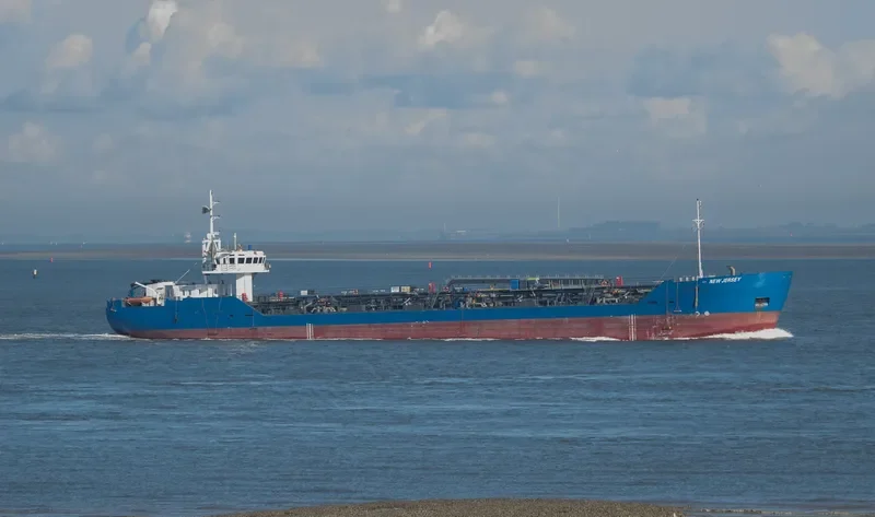 NEW JERSEY Tanker IMO 9367918 photo 7