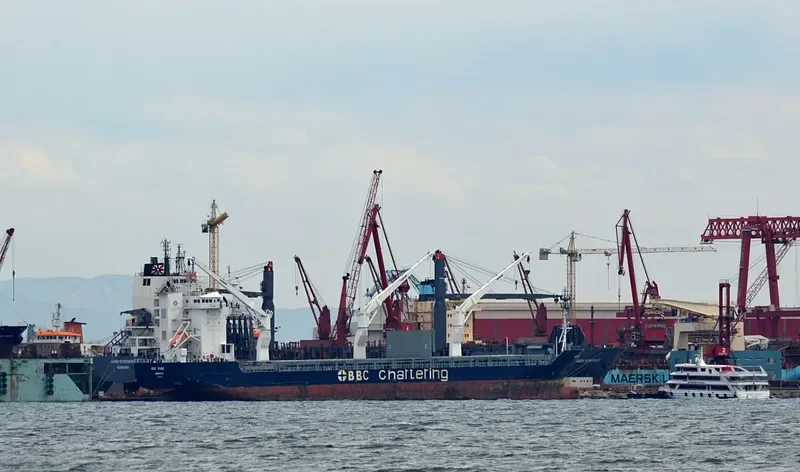 YAMAL BERKUT General Cargo IMO 9368338 photo 6