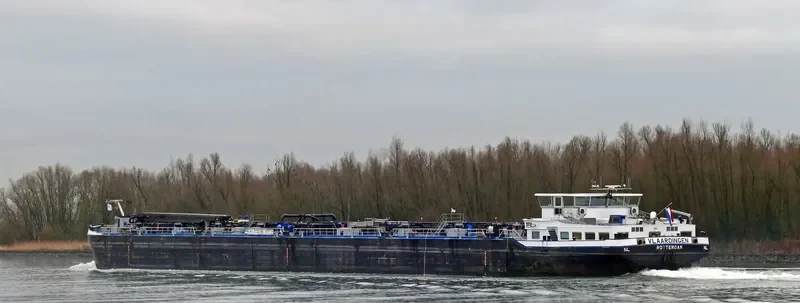 VLAARDINGEN Tanker IMO 9368560 photo 3