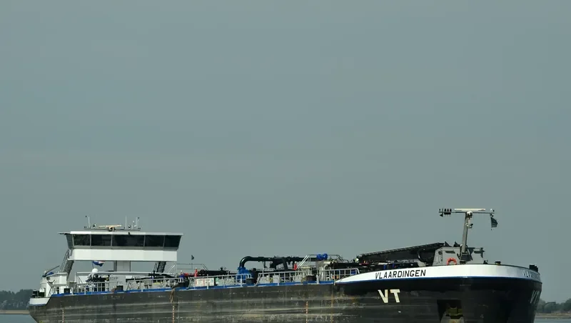 VLAARDINGEN Tanker IMO 9368560 photo 7