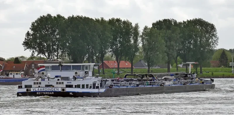VLAARDINGEN Tanker IMO 9368560 photo 10