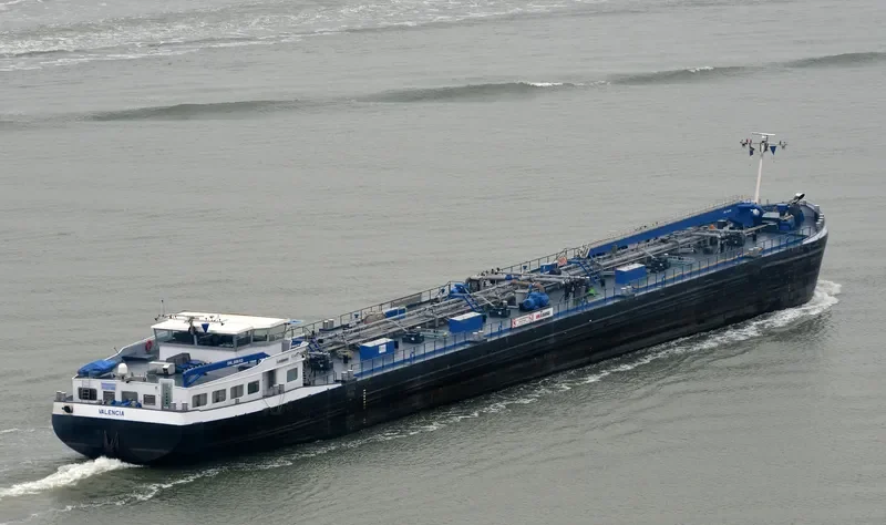VALENCIA Tanker IMO 9369435 photo 3