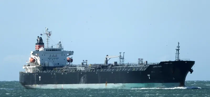 JIPRO ISIS Tanker IMO 9370719 photo 8