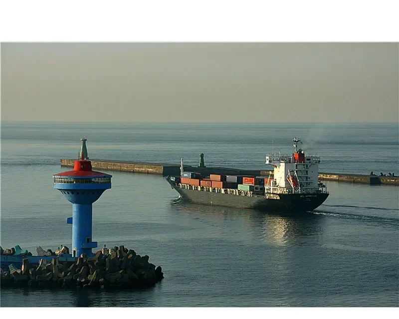 SINAR BANDA Container Ship IMO 9371098 photo 2