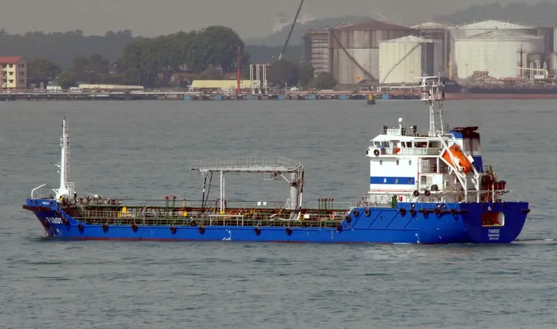 PAROS I Tanker IMO 9371323 photo 9