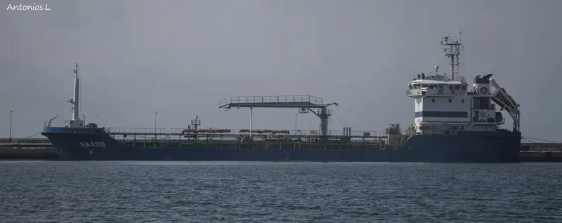 NAXOS II Tanker IMO 9371335 photo 4
