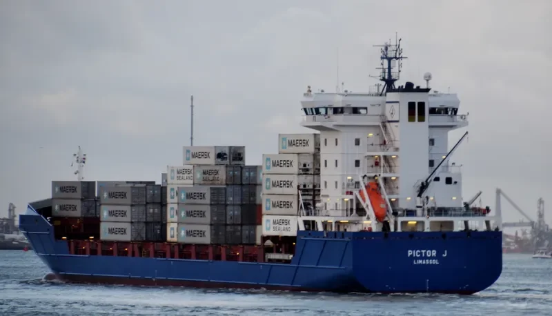 VIVIENNE SHERI D Container Ship IMO 9371426 photo 3