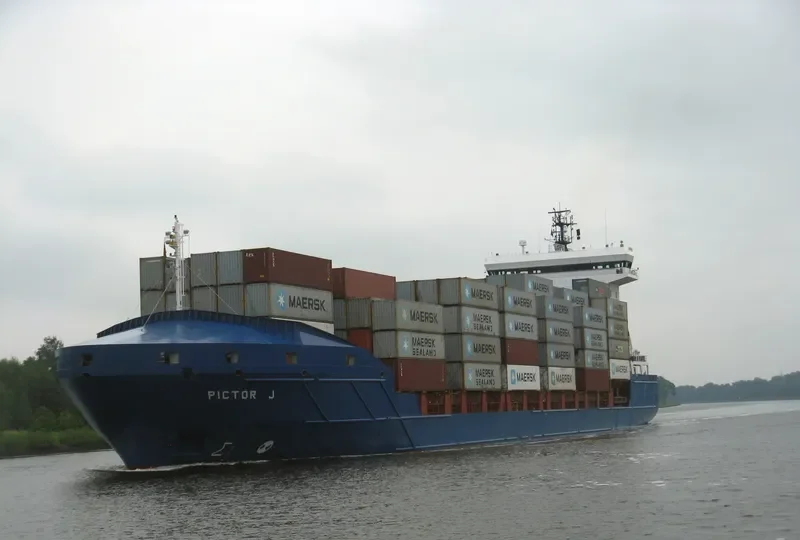 VIVIENNE SHERI D Container Ship IMO 9371426 photo 9