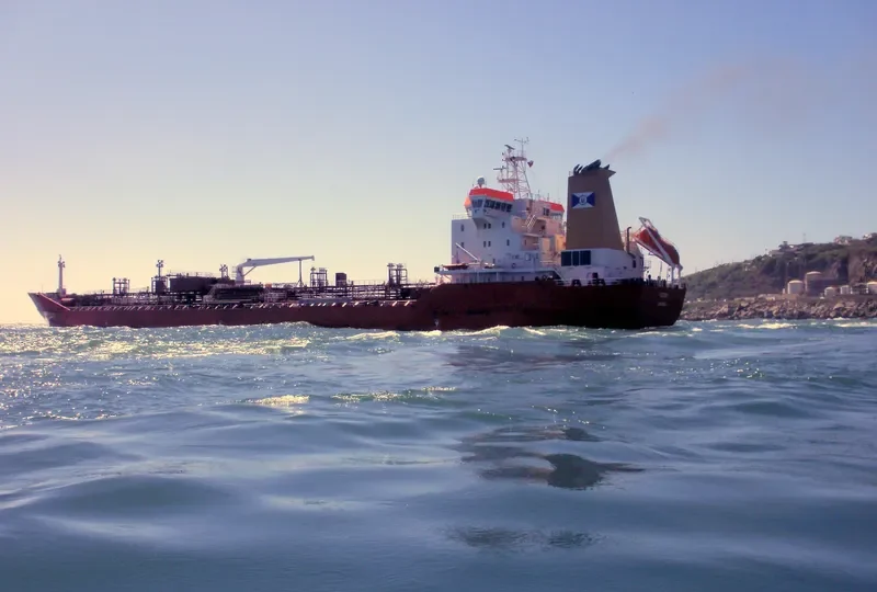 HUEMUL Tanker IMO 9371775 photo 6