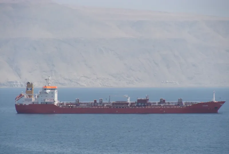 HUEMUL Tanker IMO 9371775 photo 8