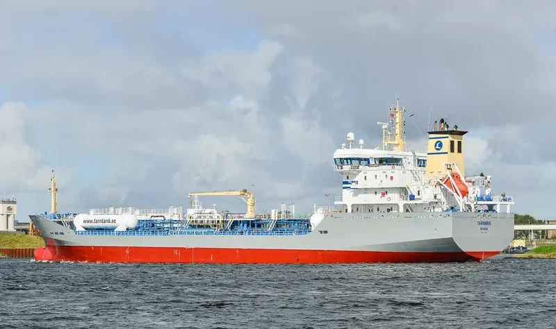 TARNBRIS Tanker IMO 9372652 photo 2