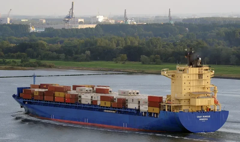 ELBSPIRIT Container Ship IMO 9372860 photo 2