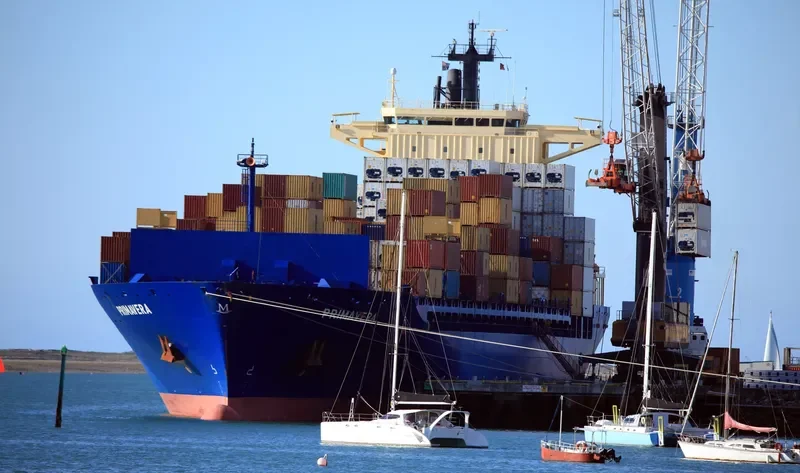 ELBSPIRIT Container Ship IMO 9372860 photo 9