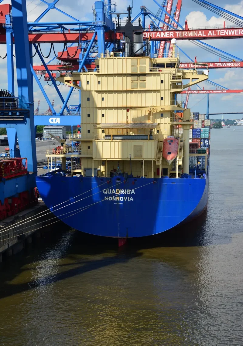 BURGUNDY Container Ship IMO 9372872 photo 4