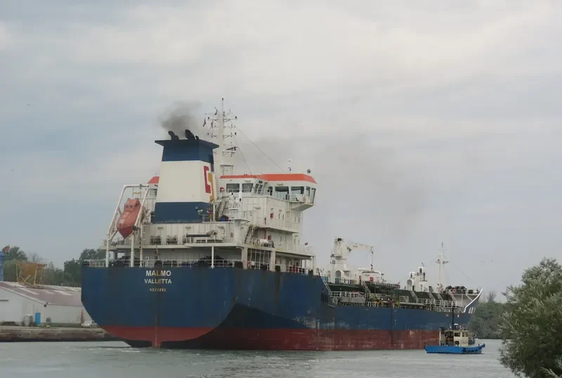 MALMO Tanker IMO 9373242 photo 3