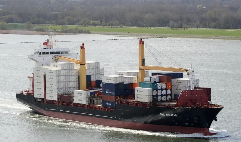 RHL AGILITAS Container Ship IMO 9373486 photo 2