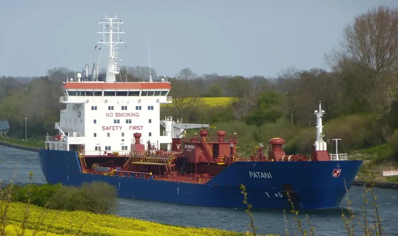PATANI Tanker IMO 9373644 photo 8