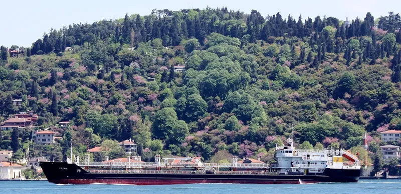 NAZAN Tanker IMO 9373747 photo 8