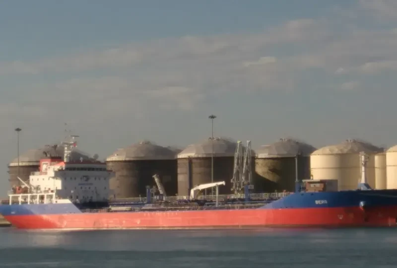 BERG Tanker IMO 9374325 photo 3