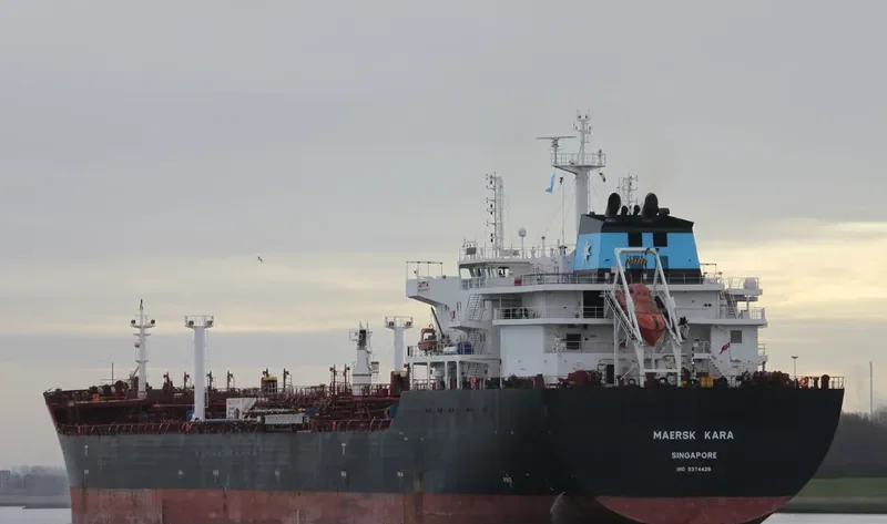 MAERSK KARA Tanker IMO 9374428 photo 2