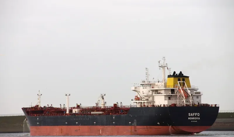 MAERSK KARA Tanker IMO 9374428 photo 6