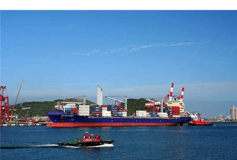 GH ZEPHYR Container Ship IMO 9374442 photo 6