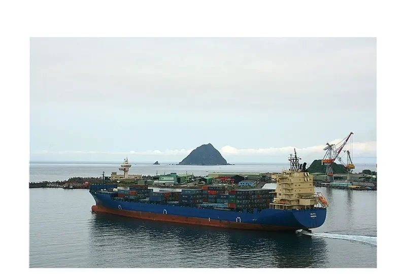 MSC EXPRESS III Container Ship IMO 9374571 photo 5