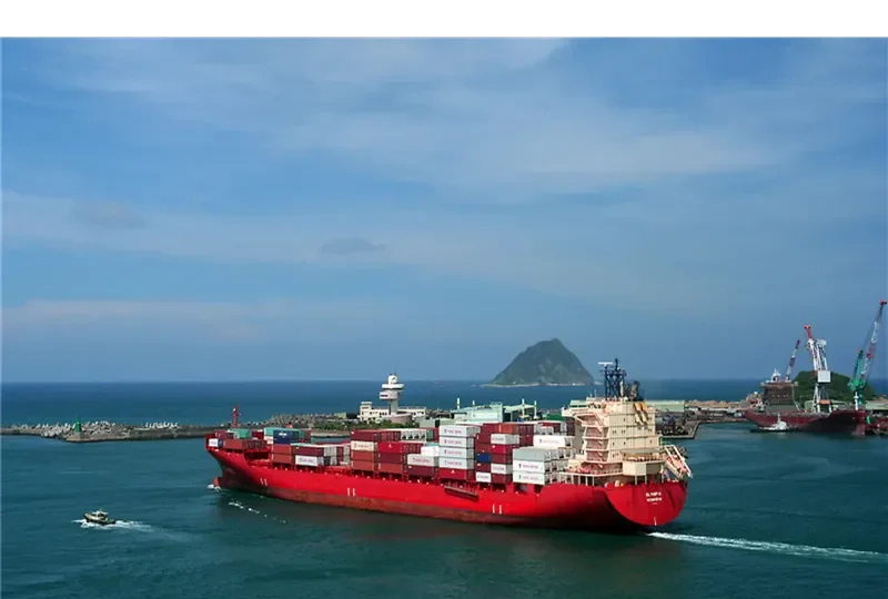 MERATUS TOMINI Container Ship IMO 9374583 photo 3