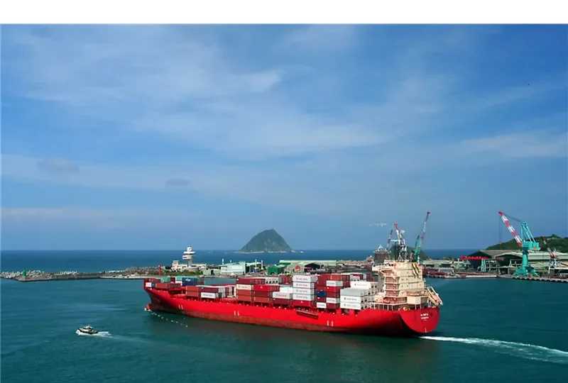 MERATUS TOMINI Container Ship IMO 9374583 photo 5