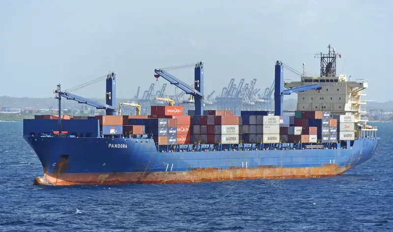 XPRESS KANGCHENJUNGA Container Ship IMO 9374595 photo 2
