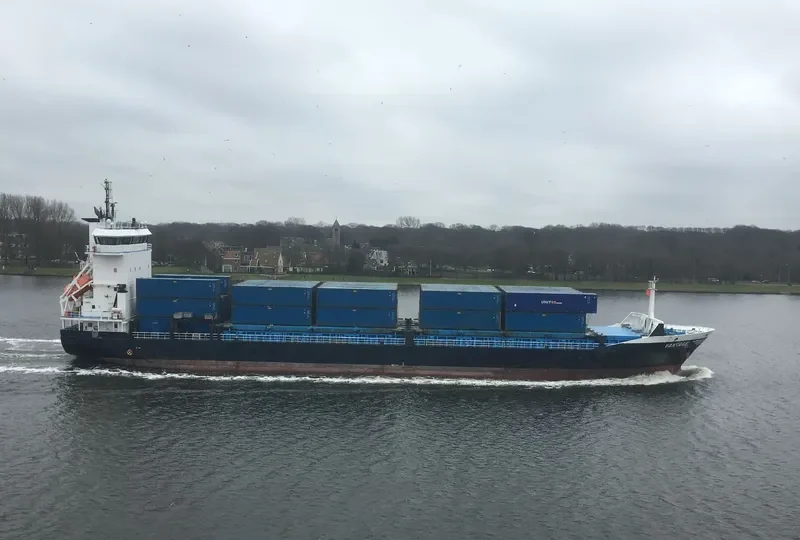 VANTAGE Container Ship IMO 9375111 photo 7