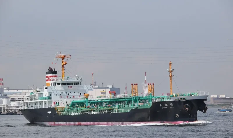 SHOKEN MARU Tanker IMO 9375458 photo 6