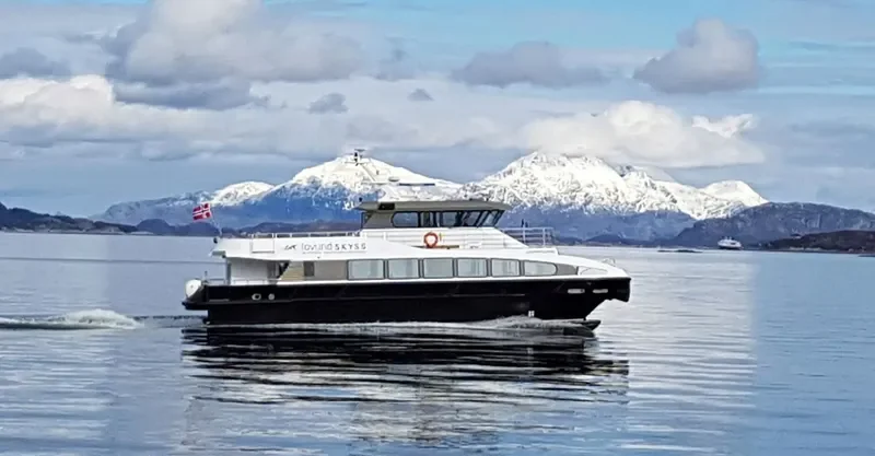 LOVUND EXPRESS General Cargo IMO 9375472 photo 3