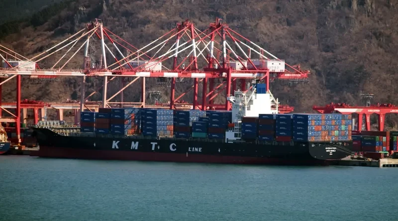KMTC MANILA Container Ship IMO 9375496