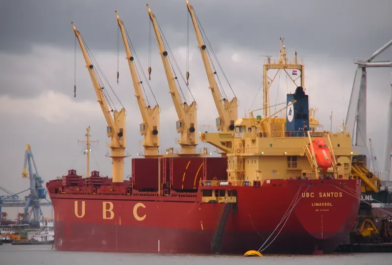 UBC SANTOS Bulk Carrier IMO 9376000 photo 10
