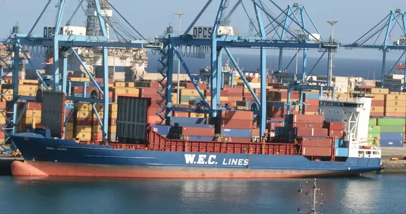 MISTRAL Container Ship IMO 9376024 photo 6