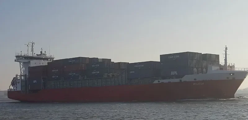 RUTH Container Ship IMO 9376036 photo 3
