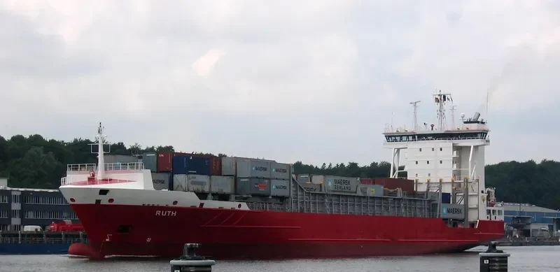 RUTH Container Ship IMO 9376036 photo 4