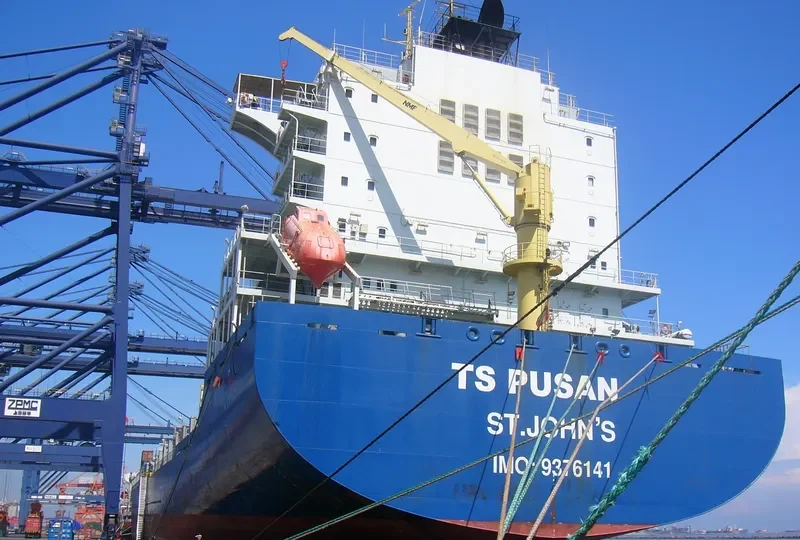 JOHANNES S. Container Ship IMO 9376141 photo 3