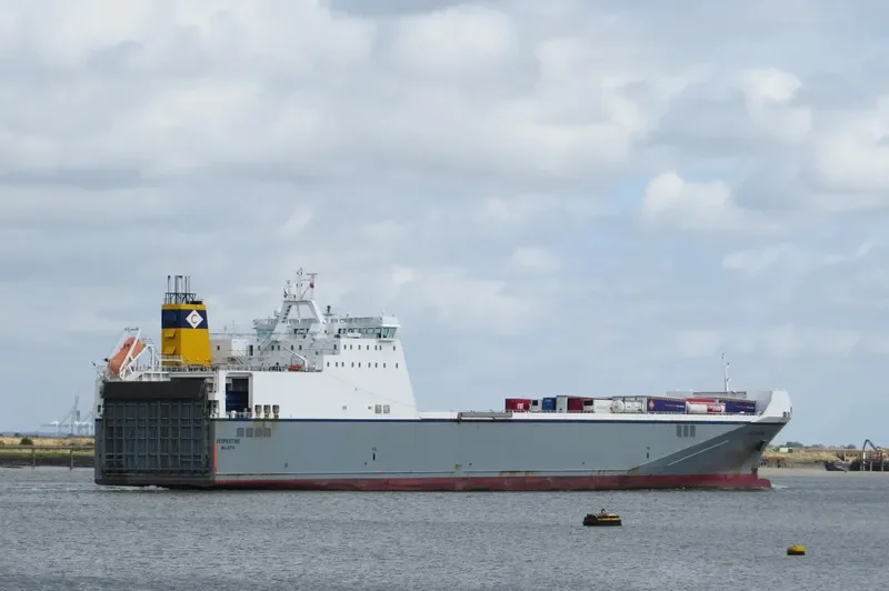 VESPERTINE Ro-Ro IMO 9376713 photo 9