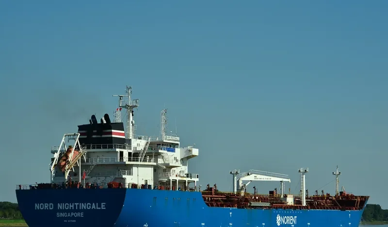 SUNNY SKY Tanker IMO 9376816 photo 9