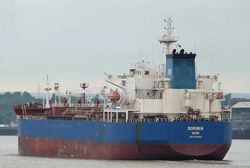 DOMINIA Tanker IMO 9376854
