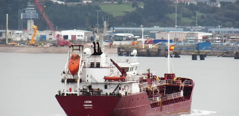 BUNKER BAY Tanker IMO 9377092 photo 4