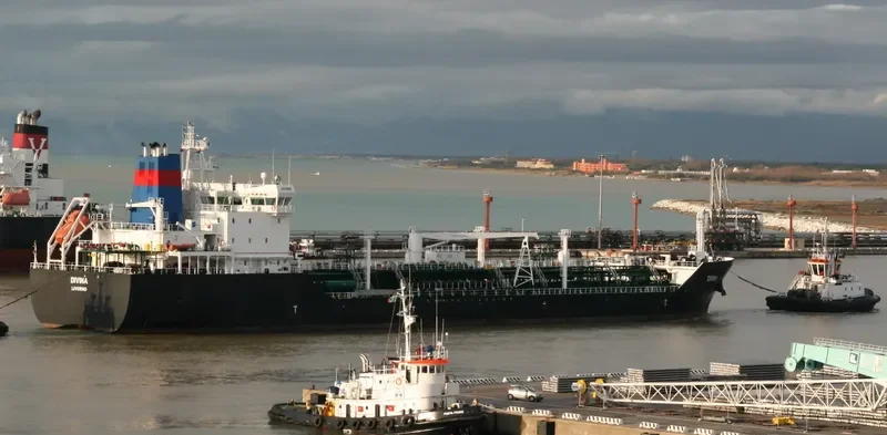 DIVINA Tanker IMO 9377200 photo 2